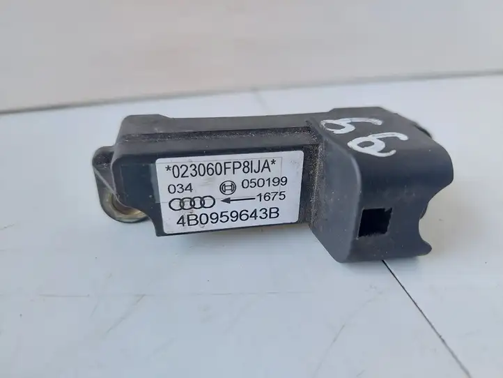 Audi A6 S6 C6 4F (2004 - 2008) 4B0959643B Датчик удара SRS — фото 2