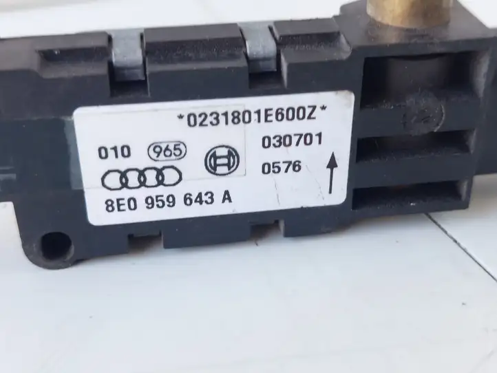 Audi A4 S4 B6 8E 8H (2000 - 2006) 8E0959643A Датчик удара SRS — фото 4
