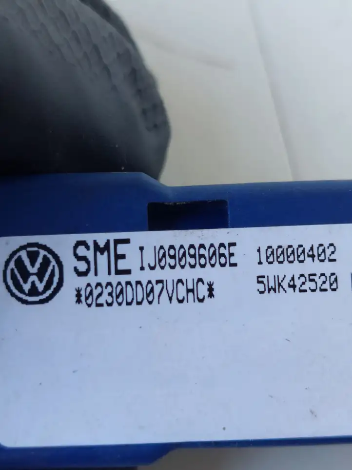 Seat Leon (1M) (1998 - 2006) 6Q0909606E Датчик удара SRS — фото 4