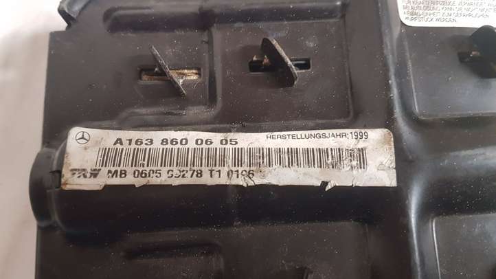 Mercedes-Benz ML W163 (1997 - 2005)  A1638600605 Подушка безопастности передней двери