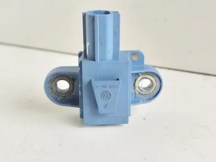 Skoda Octavia Mk2 (1Z) (2004 - 2013) 1K0955557A Датчик удара SRS — фото 1
