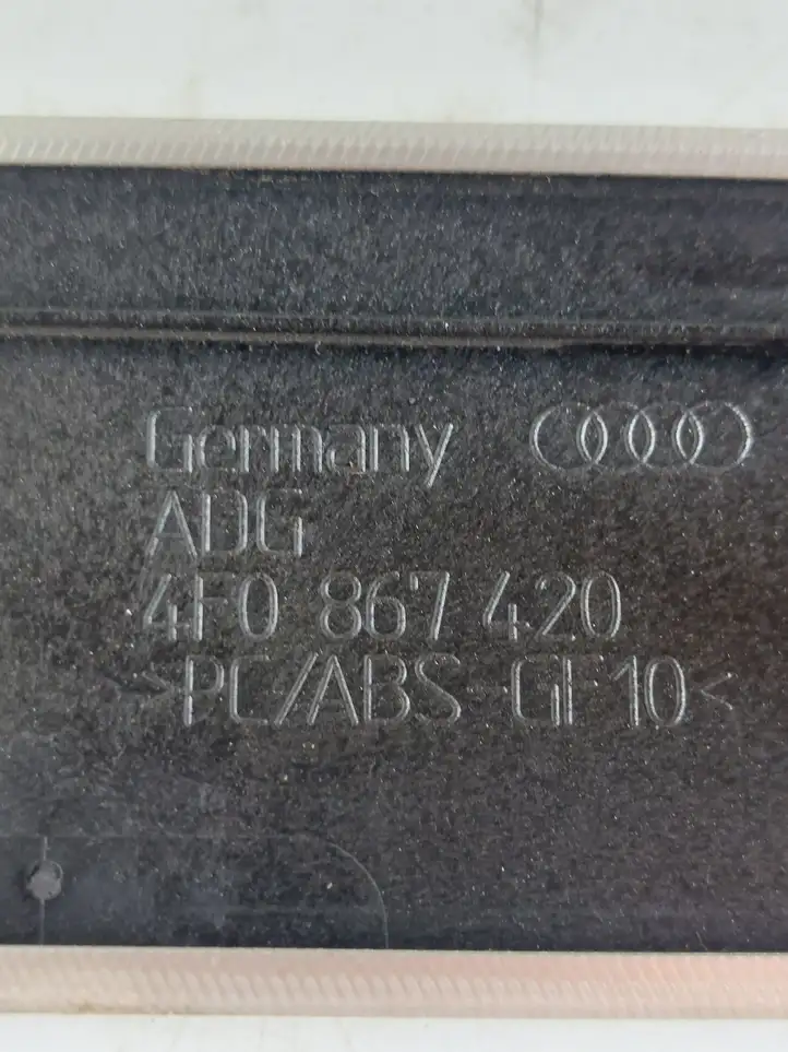 Audi A6 S6 C6 4F (2004 - 2008) 4F0867420 Прочие детали салона — фото 2