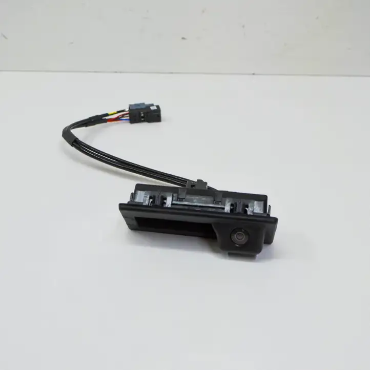 Audi A4 S4 B9 8W (2019 - ) 3V0827566L Камера заднего вида в бампере — фото 1