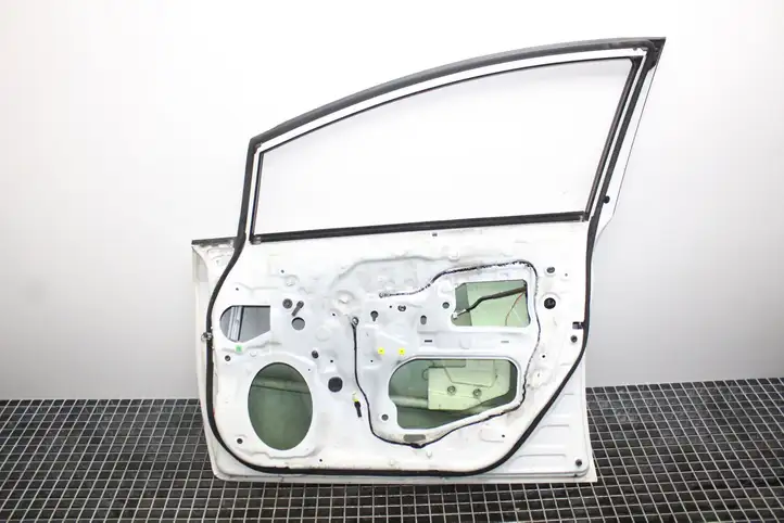 Toyota Prius (XW30) (2009 - 2015) Дверь — фото 7