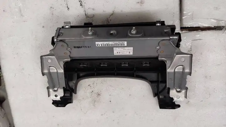 Mitsubishi Outlander (2018 - 2021) 7030A31754 Коленная подушка безопасности — фото 2