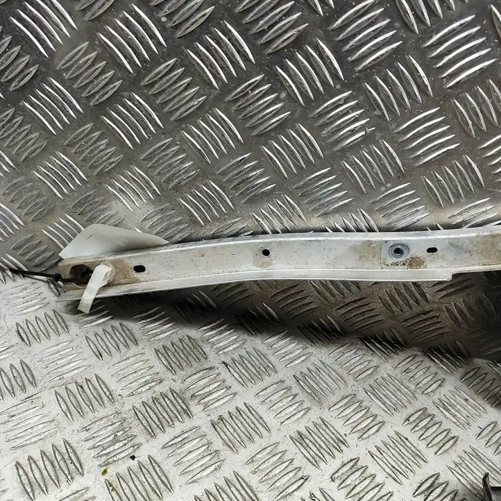 Tesla Model 3 (2017 - 2023) 110980800C Держатель аккумулятора — фото 4