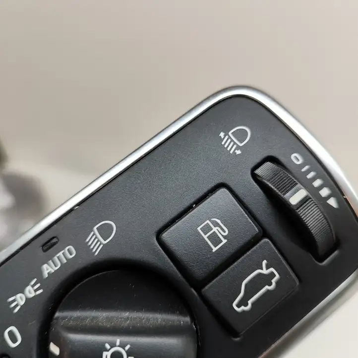 Volvo XC60 (2013 - 2017) 31443841 Включатель фонарей — фото 6