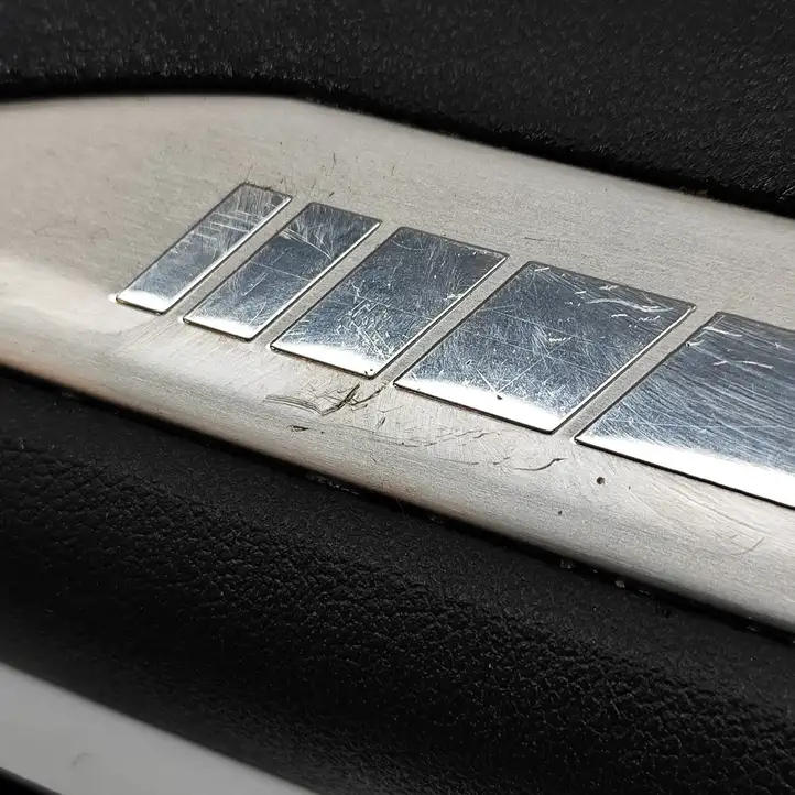 BMW 1 F40 (2019 - ) 7469183 Внутренняя обшивка порога (комплект) — фото 5
