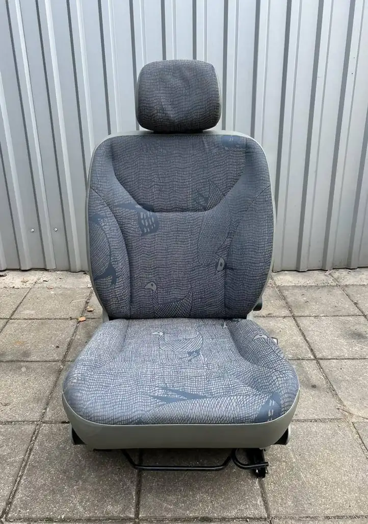 Renault Trafic II (X83) (2002 - 2014) Переднее сиденье пассажира — фото 2