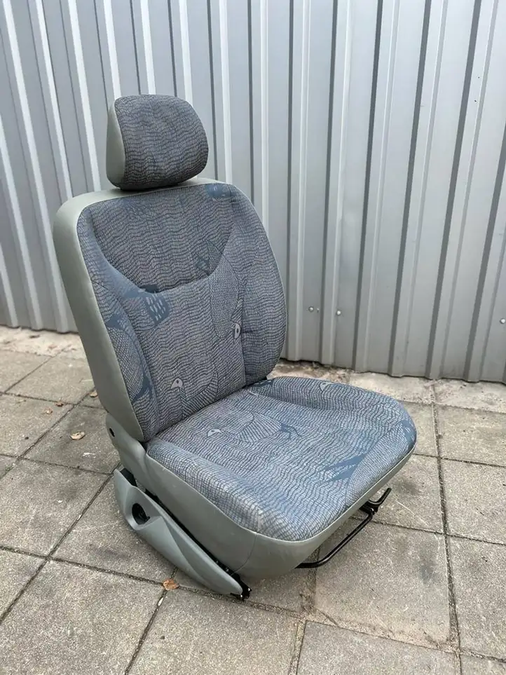 Renault Trafic II (X83) (2002 - 2014) Переднее сиденье пассажира — фото 5