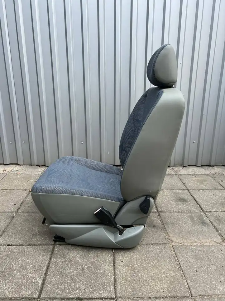 Renault Trafic II (X83) (2002 - 2014) Переднее сиденье пассажира — фото 6