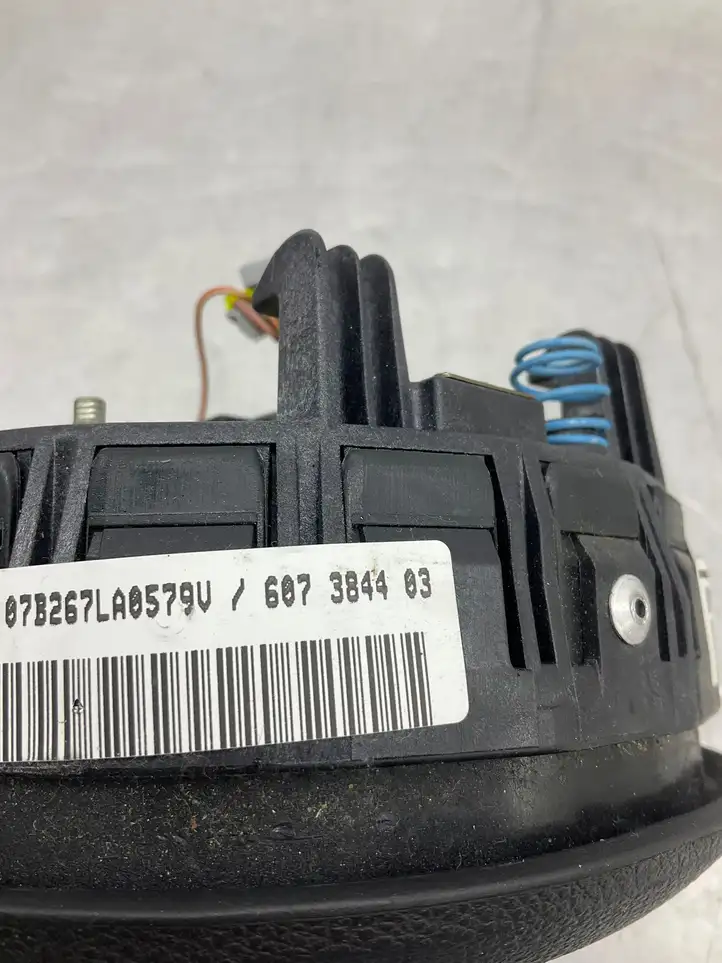 BMW 5 E60 E61 (2004 - 2010) 6073844 Подушка безопасности руля — фото 5