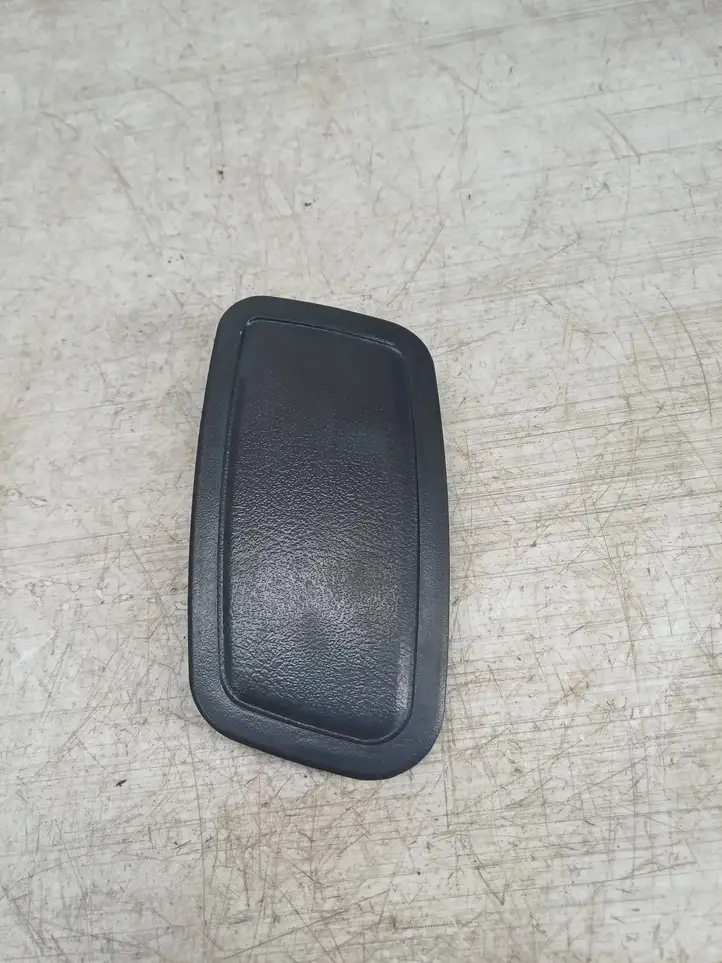 Mercedes-Benz Vaneo W414 (2001 - 2005) 1686890183 Крышка ящика предохранителей — фото 2