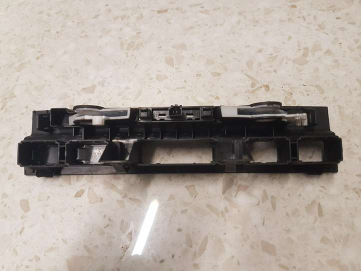 Audi A6 (2004 - 2008)  4F0941518 Другая деталь панели