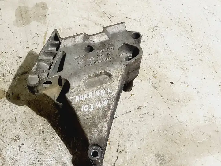 Volkswagen Touran I (2003 - 2010) 03G199207A Кронштейн двигателя — фото 1