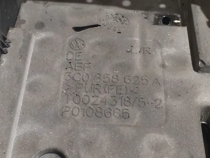 Volkswagen PASSAT B6 (2005 - 2010) 3C0858625A Обшивка рулевой колонки — фото 5