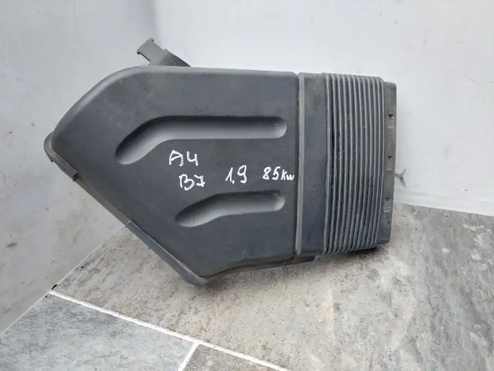 Audi A4 S4 B7 8E 8H (2004 - 2009) 8E0129617D Детали воздухозаборника — фото 1