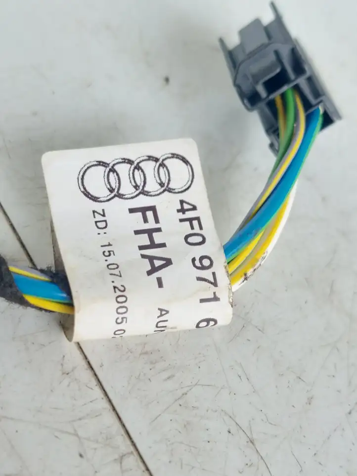Audi A6 S6 C6 4F (2004 - 2008) 4F0971687A Прочая электропроводка — фото 4
