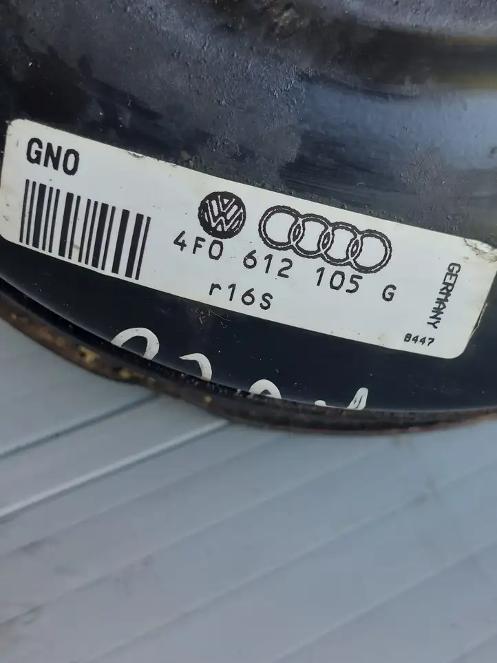 Audi A6 S6 C6 4F (2004 - 2008) 4F0612105G Вакуумный усилитель тормозов — фото 2