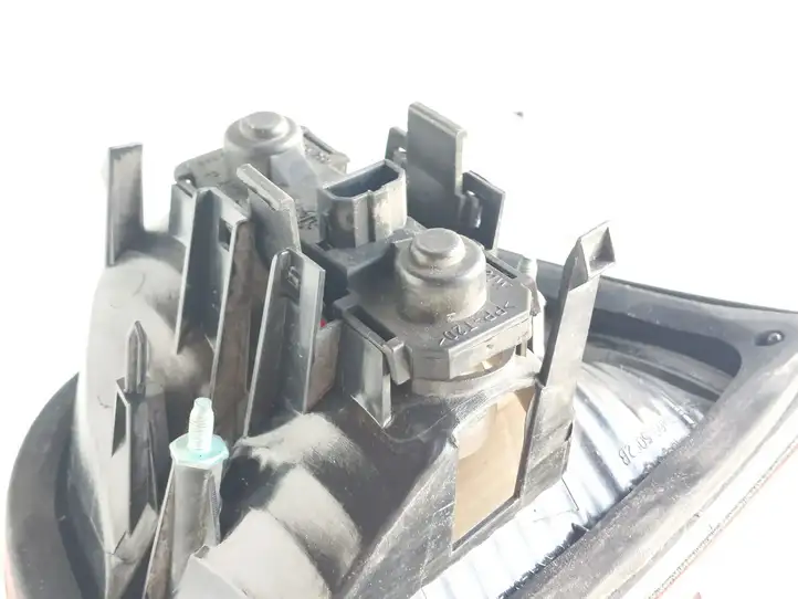 Seat Leon (1M) (1998 - 2006) 1M6945092B Задний фонарь в кузове — фото 5