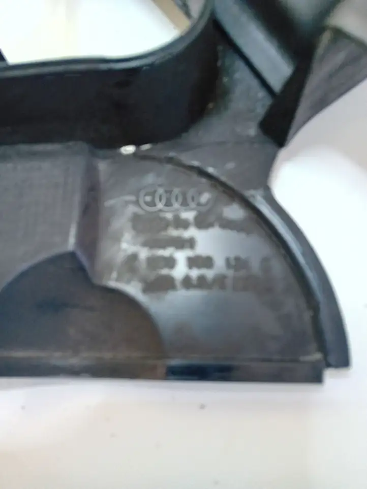 Audi A6 S6 C5 4B (1997 - 2001) 059109124G Защита ремня ГРМ — фото 2