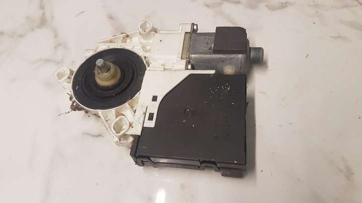 Audi A3/S3 8L (2000 - 2003)  S006060013B электродвигатель переднего стеклоподъемника