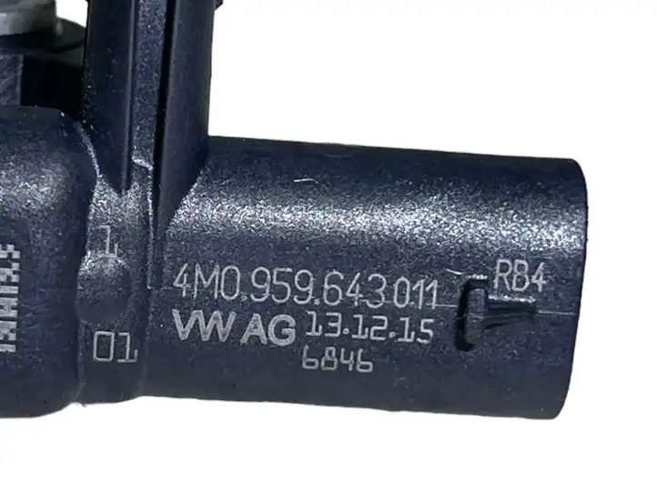 Audi A4 S4 B9 (2015 - 2019) 4M0959643011 Датчик удара SRS — фото 7