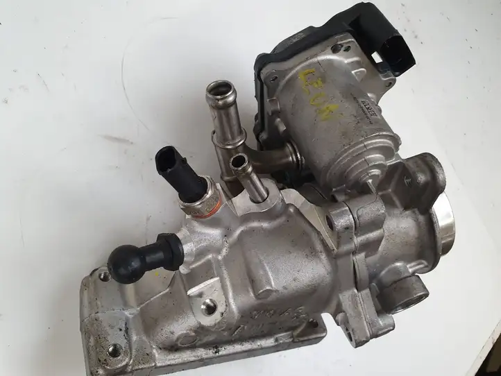 Seat Leon (5F) (2012 - 2019) 04L128063T Дроссельная заслонка — фото 6