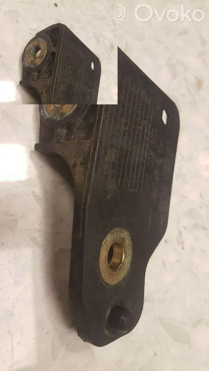 Opel Astra (2004 - 2009)  13214941 Кронштнйн блока ABS