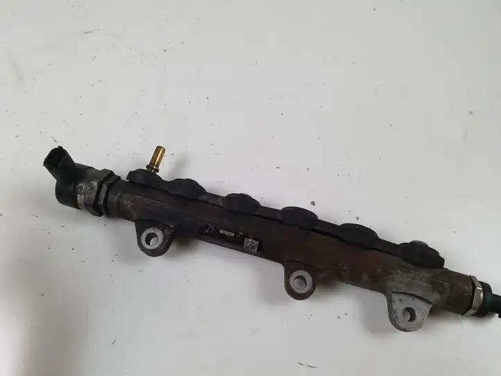 Opel Vivaro (2001 - 2006) 8200426552 Магистральная топливная трубка — фото 2