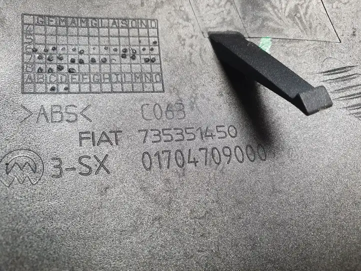 Fiat Punto (199) (2005 - 2018) Пластиковая отделка зеркала — фото 7