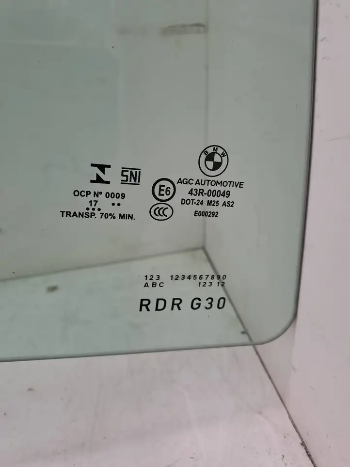 BMW 5 G30 G31 (2016 - ) 43R00049 Стекло задней двери — фото 5