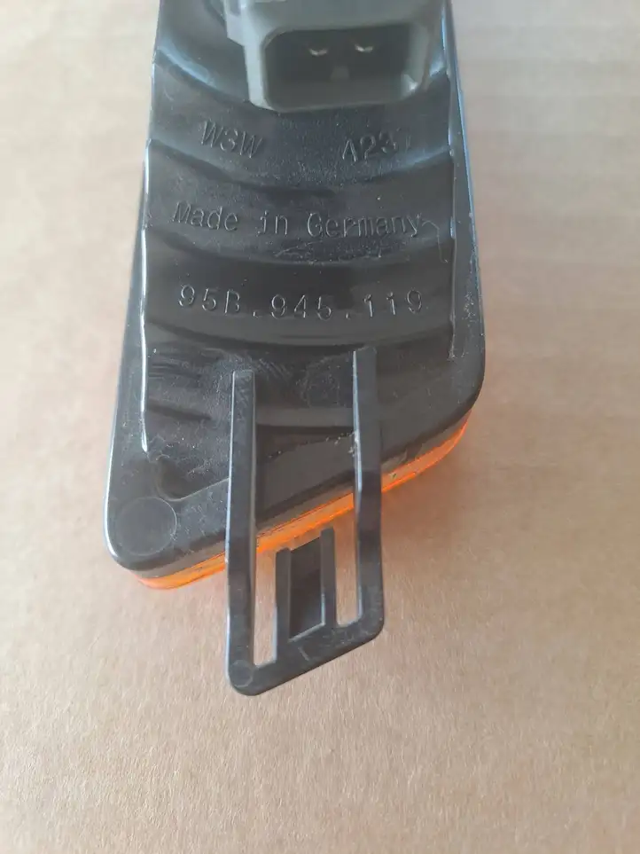 Porsche Macan (95B) (2014 - 2018) 95B945119 Поворотный фонарь крыла — фото 5