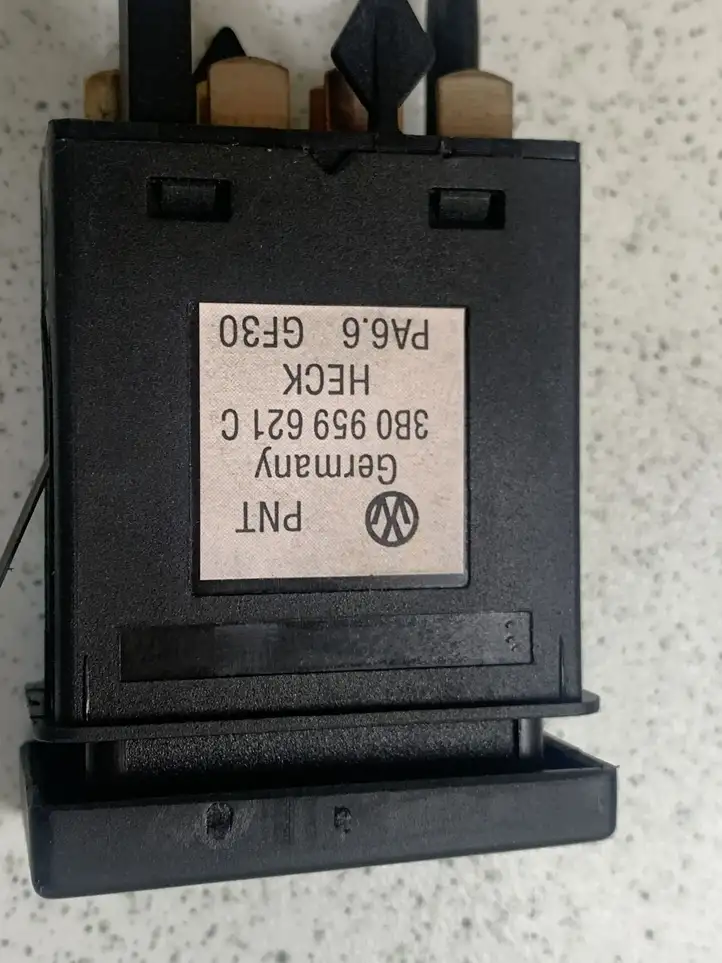 Volkswagen PASSAT B5.5 (2001 - 2005) 3B0959621C Кнопка обогрева стекла — фото 4