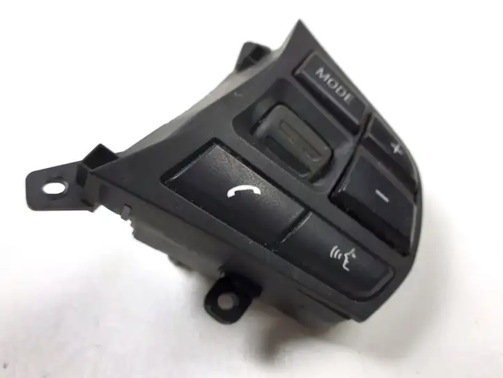 BMW 3 F30 F35 F31 (2012 - 2018) 9261861 Кнопки на рулевом колесе — фото 3