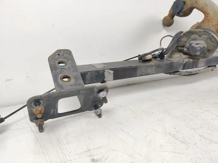 Mercedes-Benz E W212 (2009 - 2016) A2123100104 Комплект буксировочного крюка — фото 7