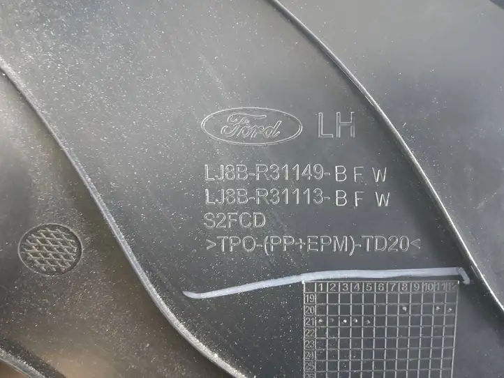 Ford Mustang Mach-E (2020 - ) LJ8BR31149BFW Прочие детали салона — фото 3