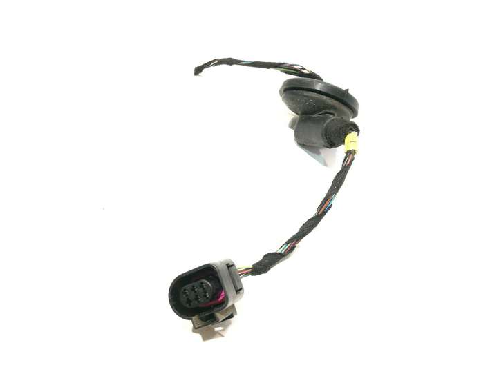 Audi A8 (2005 - 2007)  1J0973713 Держатель крышки лампы заднего фонаря