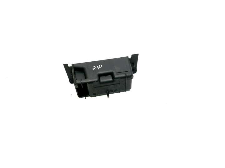 Audi A6 allroad (2012 - 2014)  4G8857405 Пепельница двери