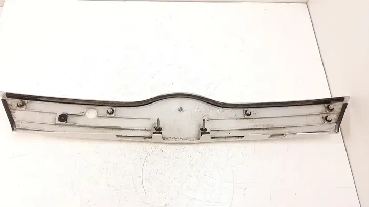 Toyota Verso (2009 - 2012) 7680152200 Подсветка номера — фото 2