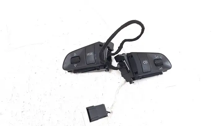 Audi A6 S6 C6 4F (2004 - 2008) 4F0951527 Кнопки на рулевом колесе — фото 1