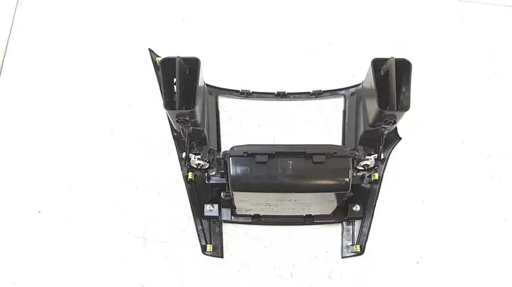 Subaru Legacy (2009 - 2013) 66120AJ030 Центральный воздушный дефлектор — фото 2