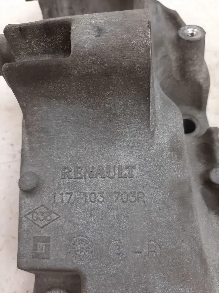 Nissan NV400 (2012 - 2020) 117103703R Кронштейн генератора — фото 5