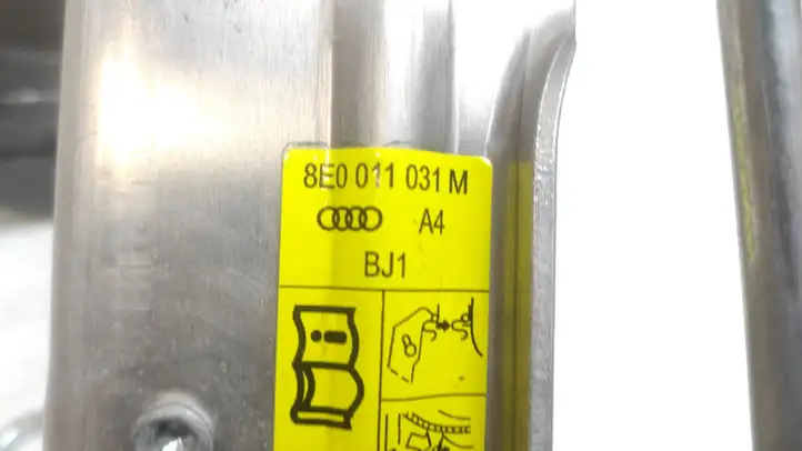 Audi A4 S4 B7 8E 8H (2004 - 2009) Ящик для инструментов — фото 5