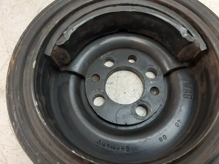 Volkswagen Polo (2005 - 2009) 045105243D Шкив коленчатого вала — фото 3