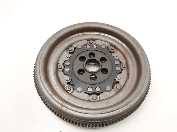 Volkswagen PASSAT B6 (2005 - 2010) 415074009 Двухмассовый маховик — фото 3