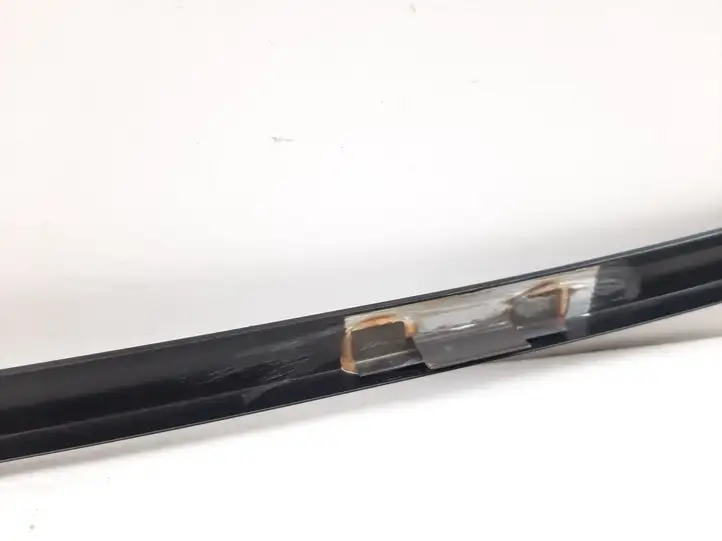 Porsche Panamera (970) (2009 - 2013) 97053615507 Накладка стекла задней двери — фото 4