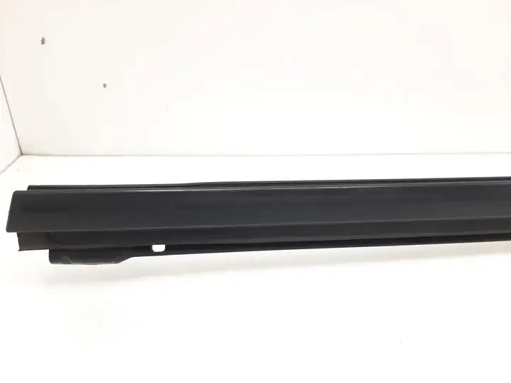 Porsche Panamera (970) (2009 - 2013) 97053615507 Накладка стекла задней двери — фото 6