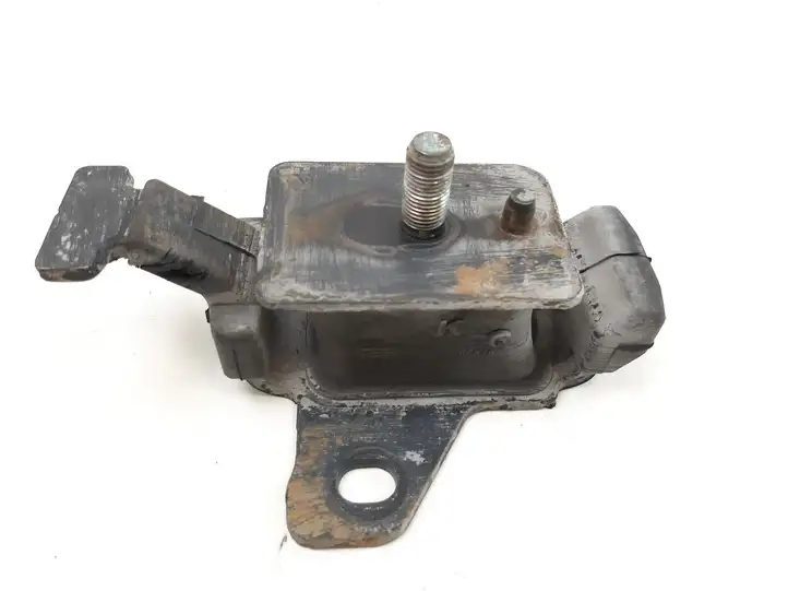 Toyota Hilux (AN10, AN20, AN30) (2004 - 2008) Опора двигателя — фото 1