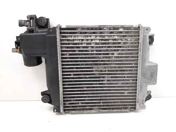 Toyota Hilux (AN10, AN20, AN30) (2004 - 2008) 1270000741 Интеркулер — фото 1